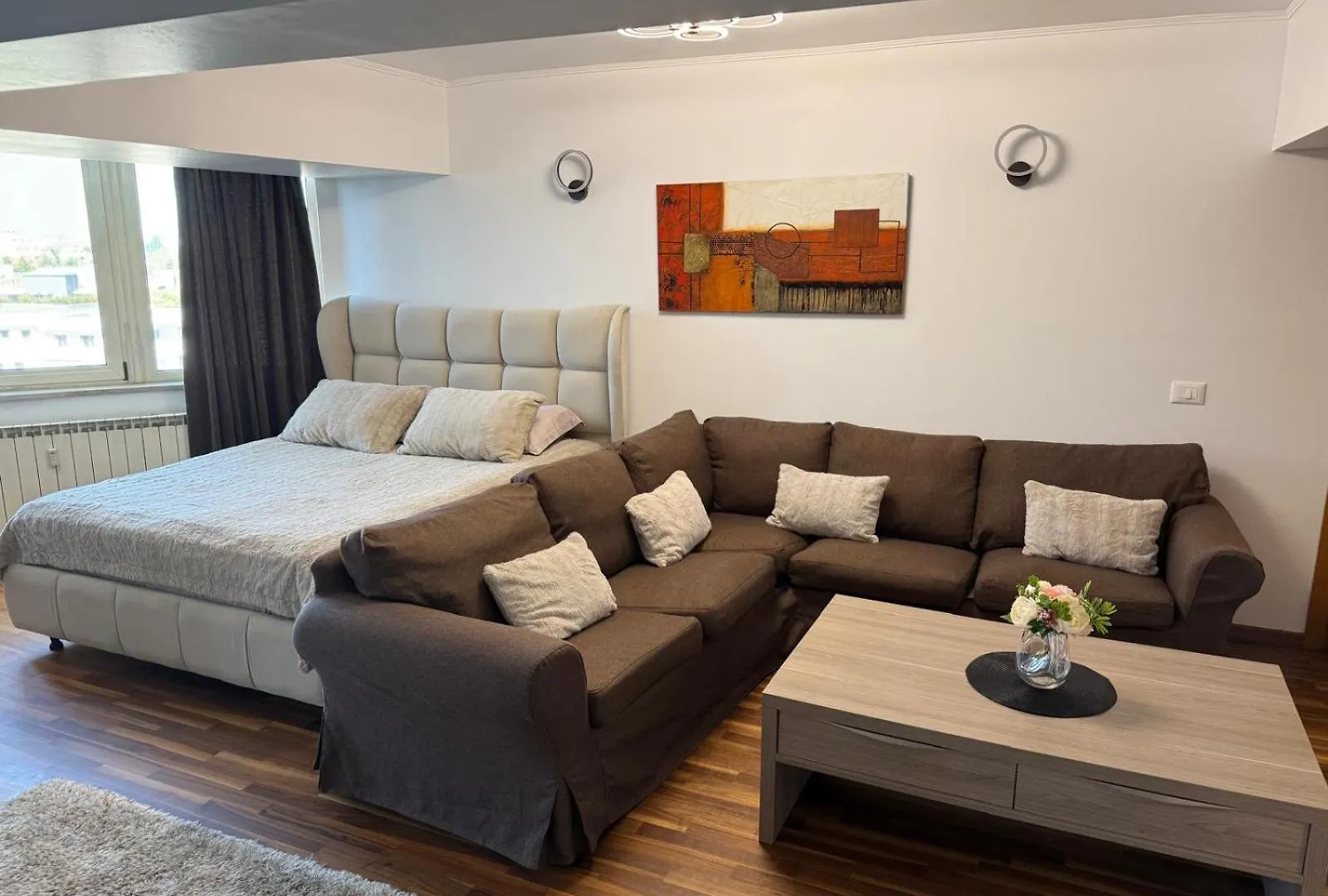 Cozy Unirii Apartment Near Old Town Bucharest